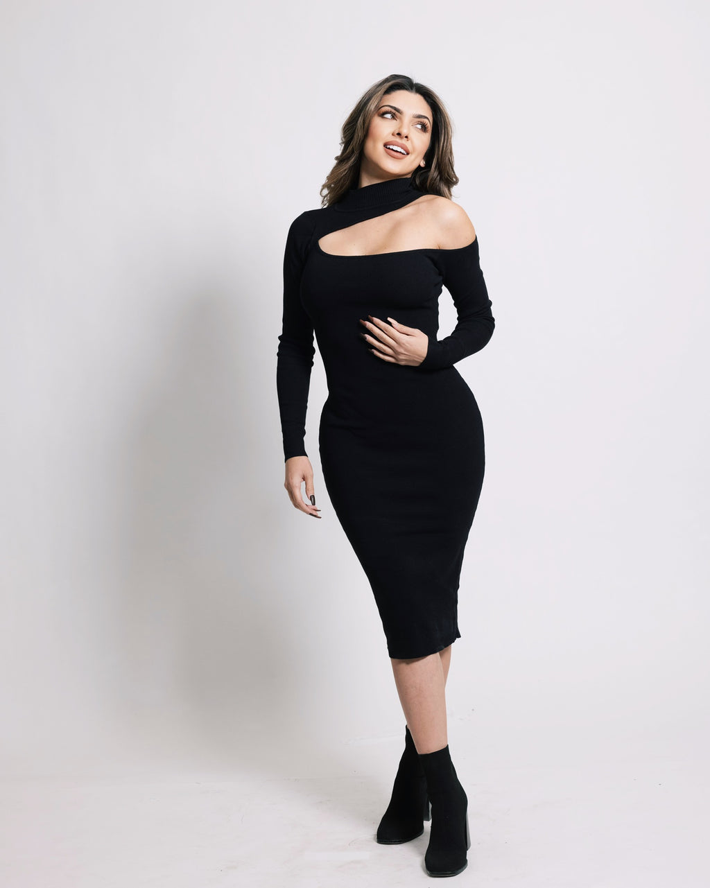black long sleeve sweater dress, black cutout dress, black midi dress, black sweater midi dress, black knit dress, knit dress, thanksgiving looks, party looks, date night looks, sexy black dresses, little black dress, winter dresses