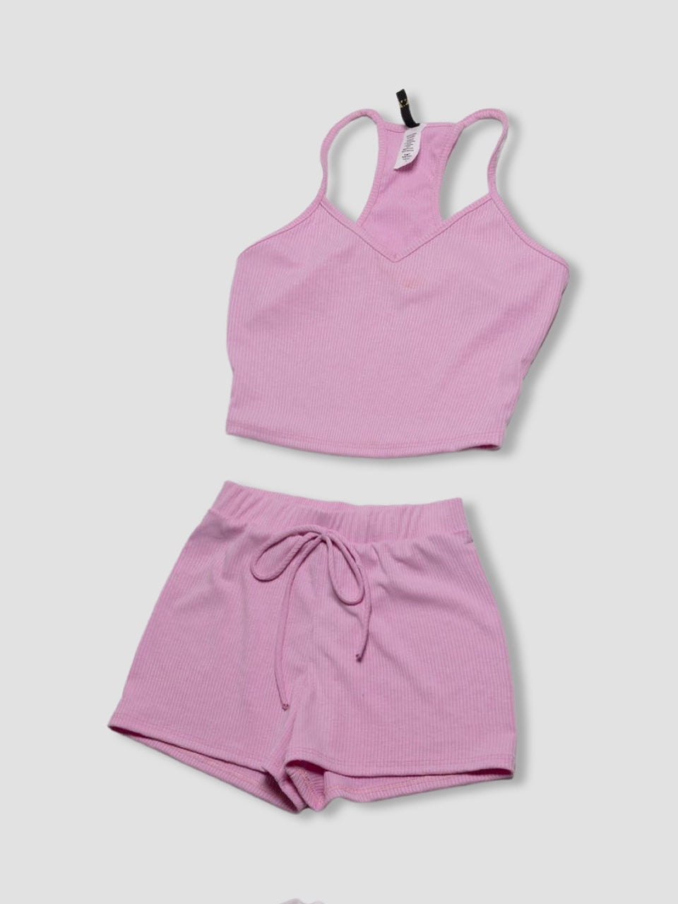 loungwear, pajama sets, chill looks, pink sets, pink shorts, pink loungewear, chill sets, comfy looks, comfy pajamas